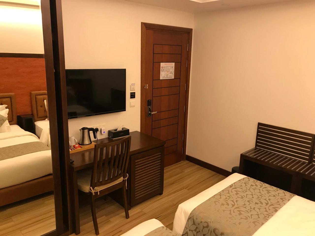 Osmium Hotel Hulhumale Exterior foto