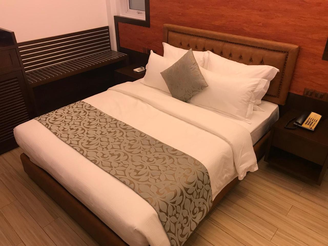 Osmium Hotel Hulhumale Exterior foto