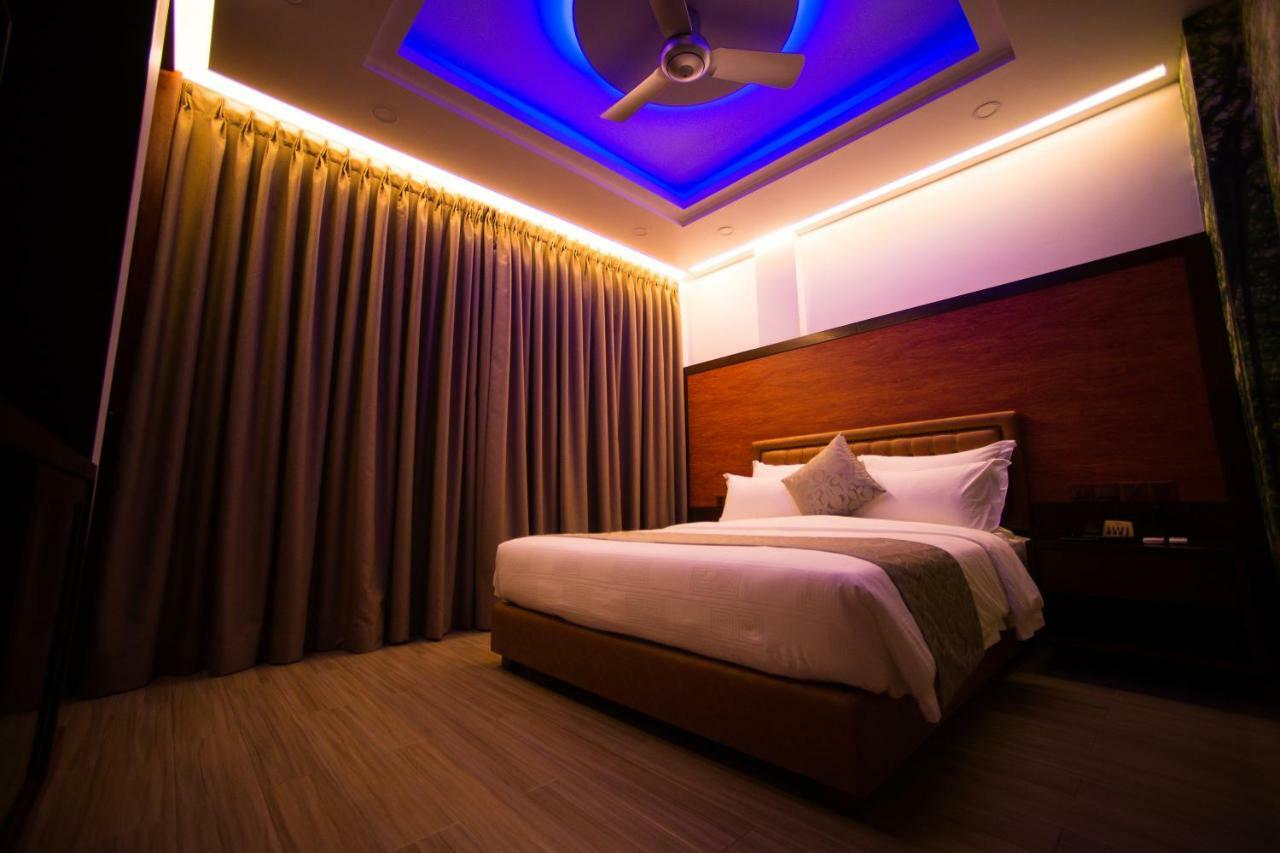 Osmium Hotel Hulhumale Exterior foto